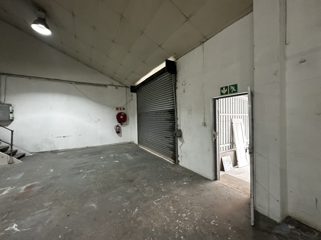 To Let Commercial Property for Rent in Paarden Eiland Western Cape
